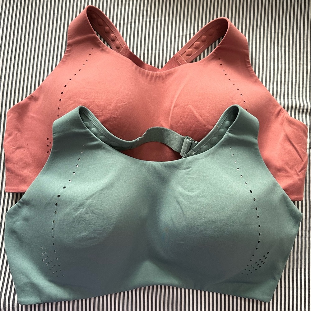 Lululemon sports bra 34DDD